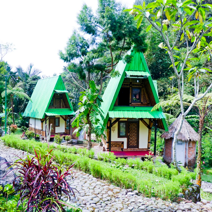 Saung Pakis Resort