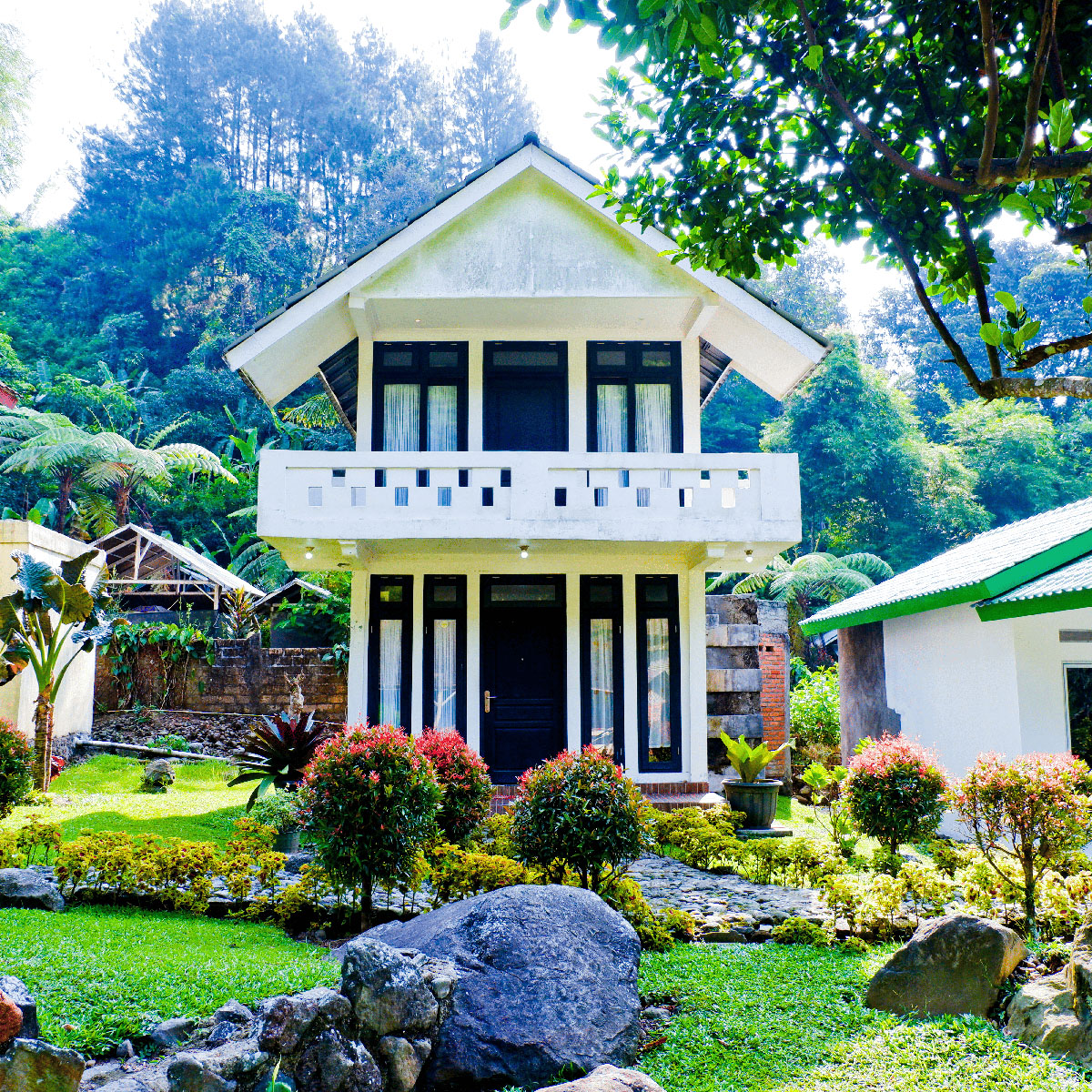 Rumah Permanen Putih